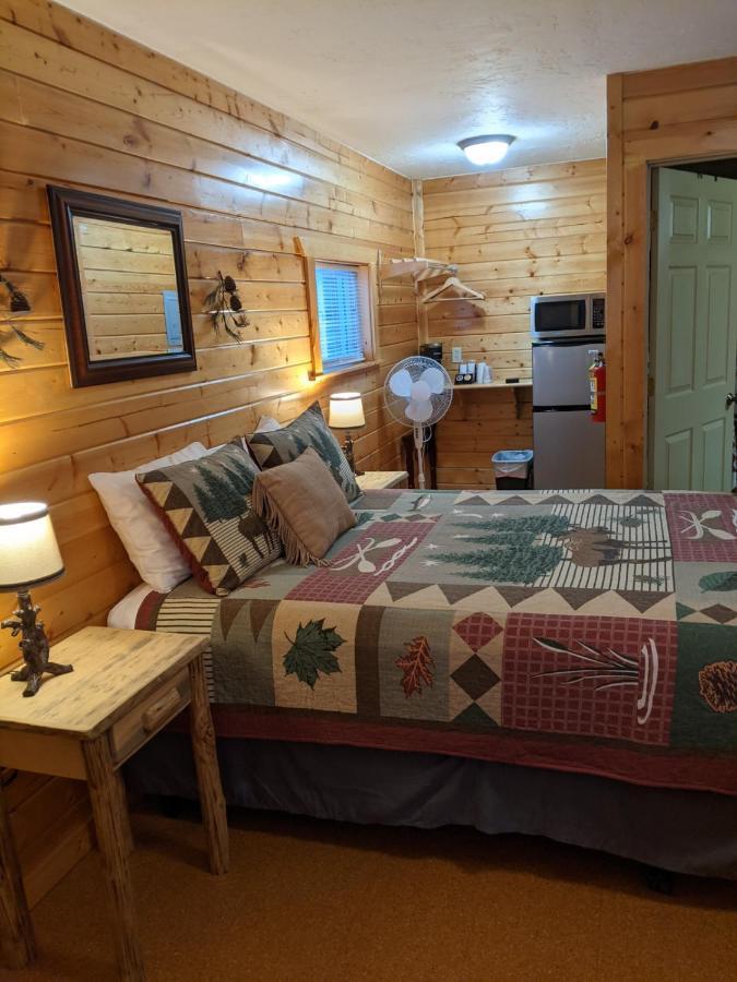 9 Bar W Cabins West Yellowstone Dış mekan fotoğraf