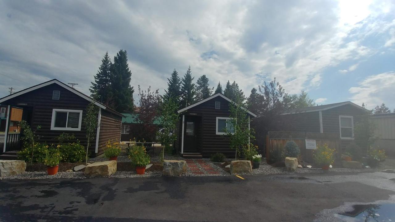 9 Bar W Cabins West Yellowstone Dış mekan fotoğraf