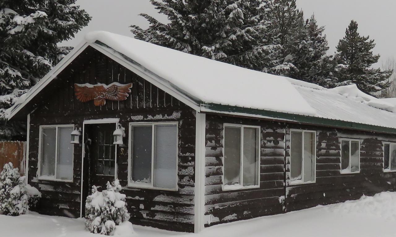 9 Bar W Cabins West Yellowstone Dış mekan fotoğraf